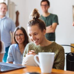 nos clients entrepreneurs en suisse. : commerçants, medecins, dirigeants de pme